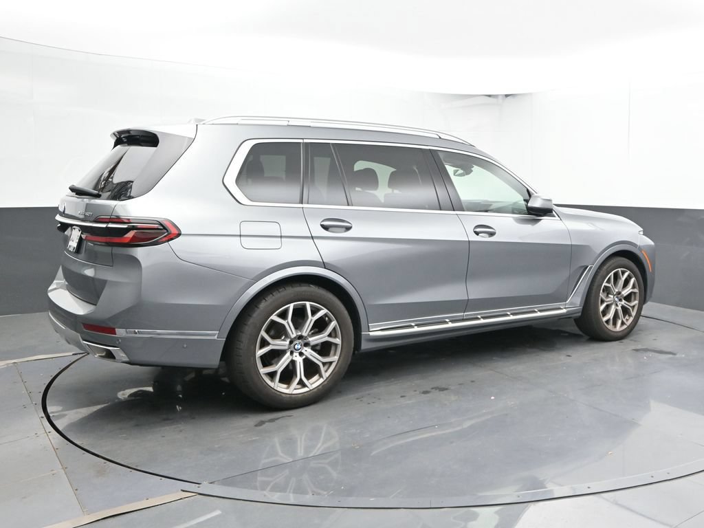 Used 2026 BMW X7 xDrive40i AWD/4WD image 3
