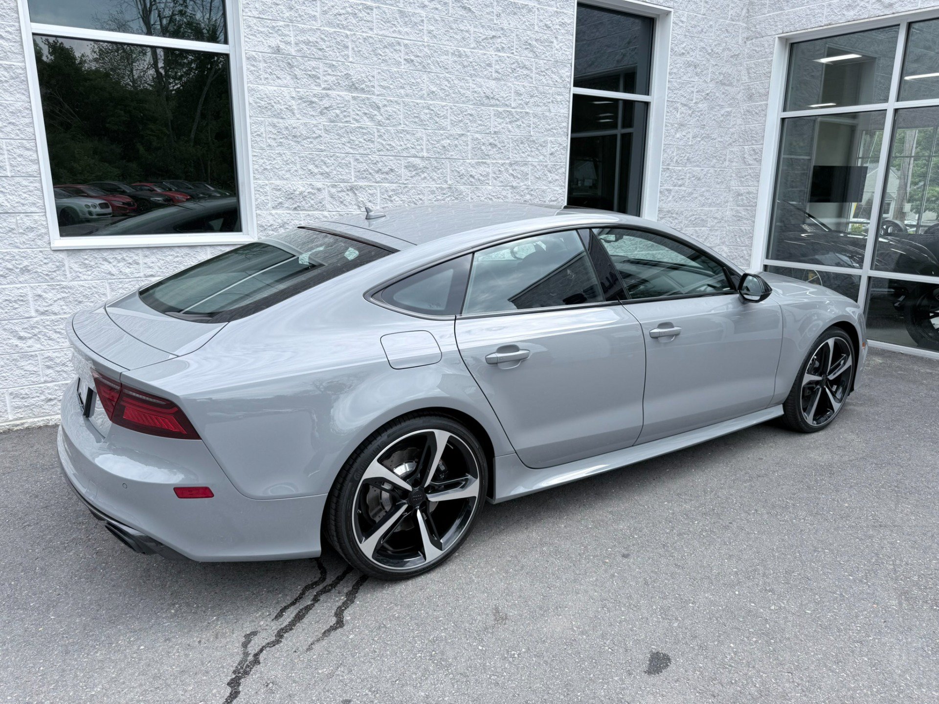 Used 2016 Audi RS 7 Prestige w/ Carbon-Optic Package AWD/4WD image 36