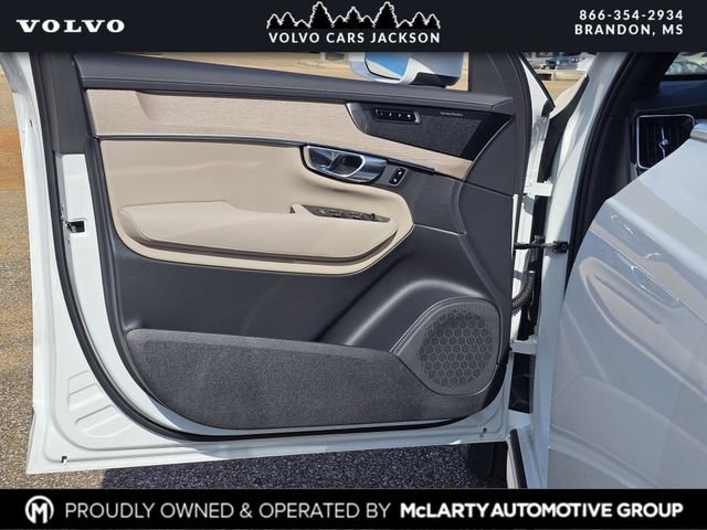 New 2026 Volvo XC90 B6 Ultra w/ Protection Package AWD/4WD image 12