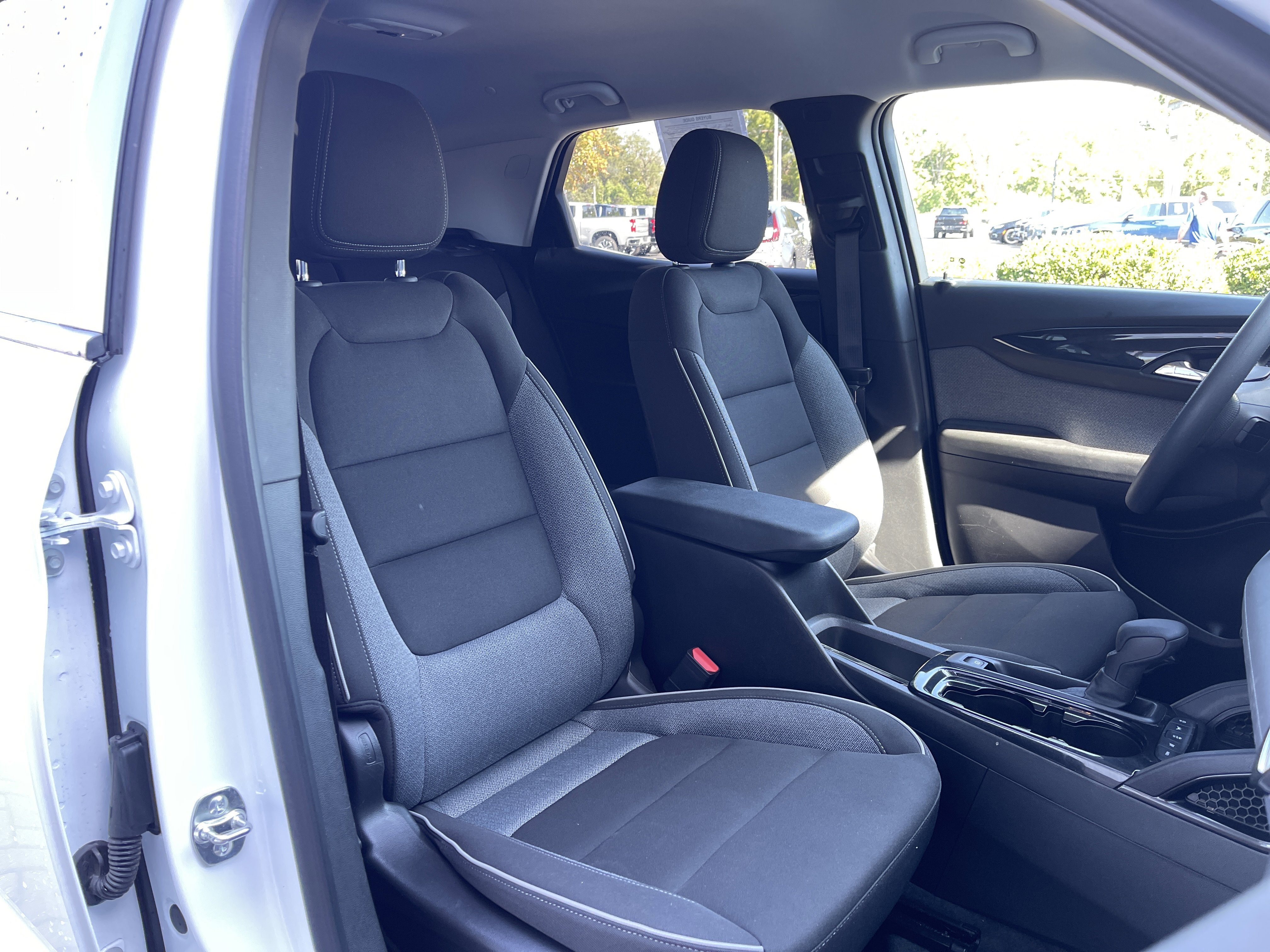 Used 2025 Chevrolet TrailBlazer LT image 34