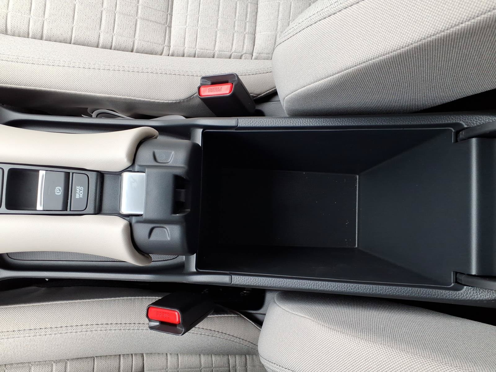Certified 2026 Honda HR-V LX image 14