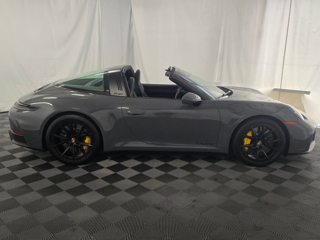 Used 2026 Porsche 911 Targa 4 GTS AWD/4WD image 8