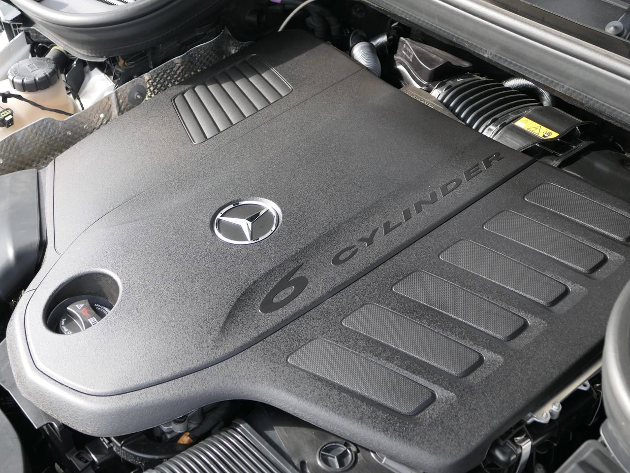 Used 2024 Mercedes-Benz GLE 450 4MATIC image 37