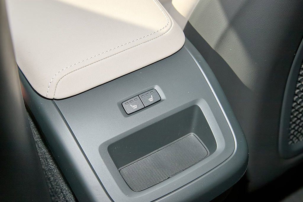 New 2026 Volvo XC60 B5 Plus w/ Protection Package Premier image 20