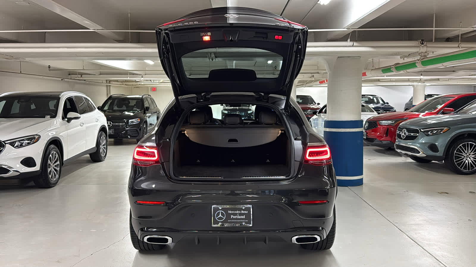 Used 2023 Mercedes-Benz GLC 300 4MATIC Coupe image 9