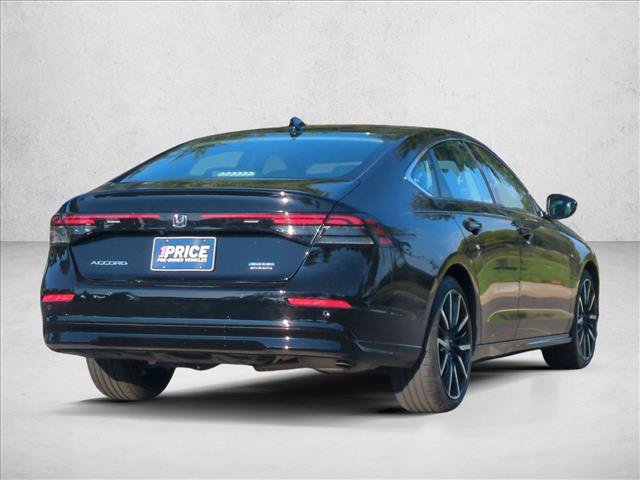 Used 2024 Honda Accord Touring image 5