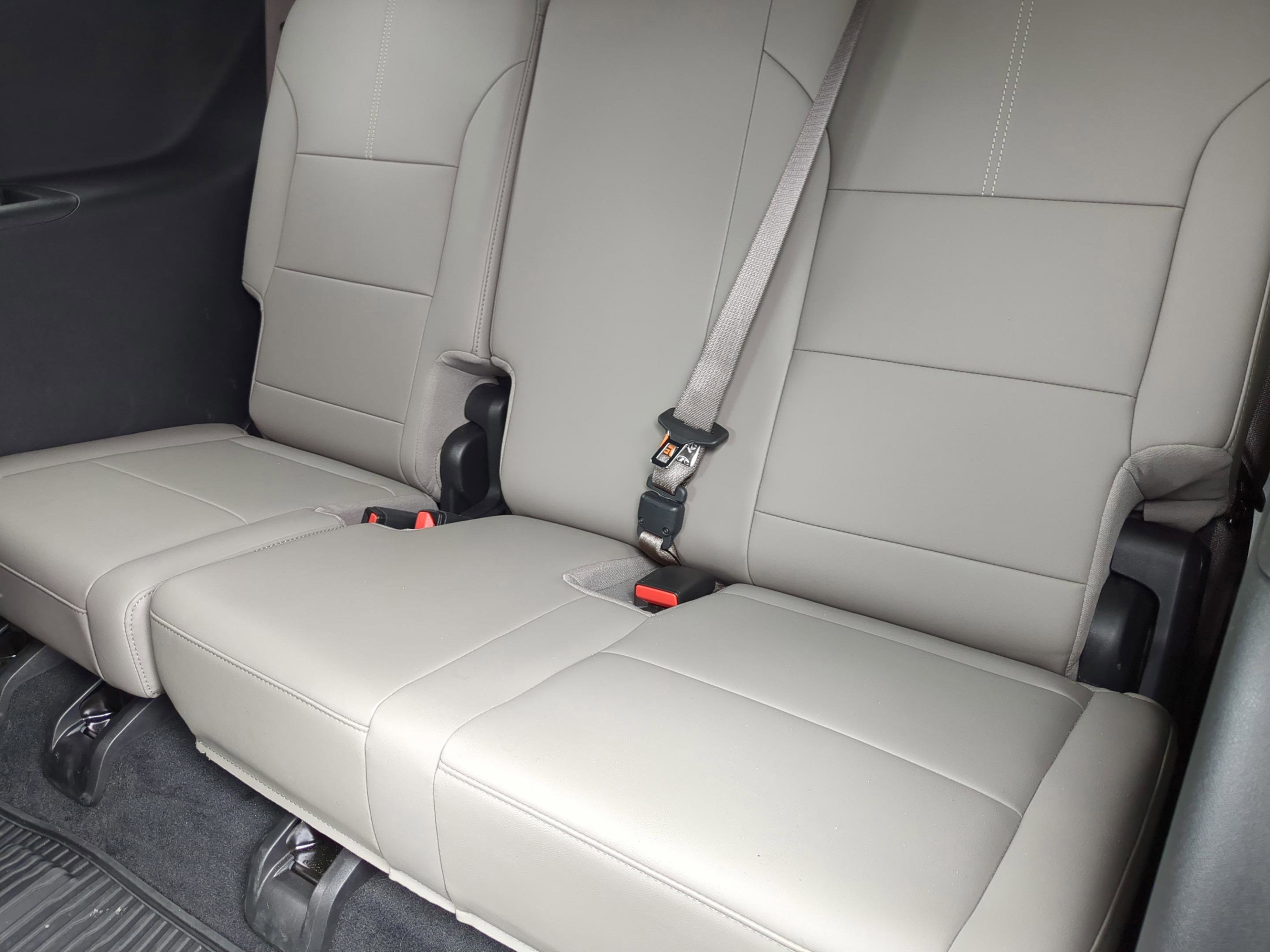 Used 2024 GMC Acadia Elevation image 27