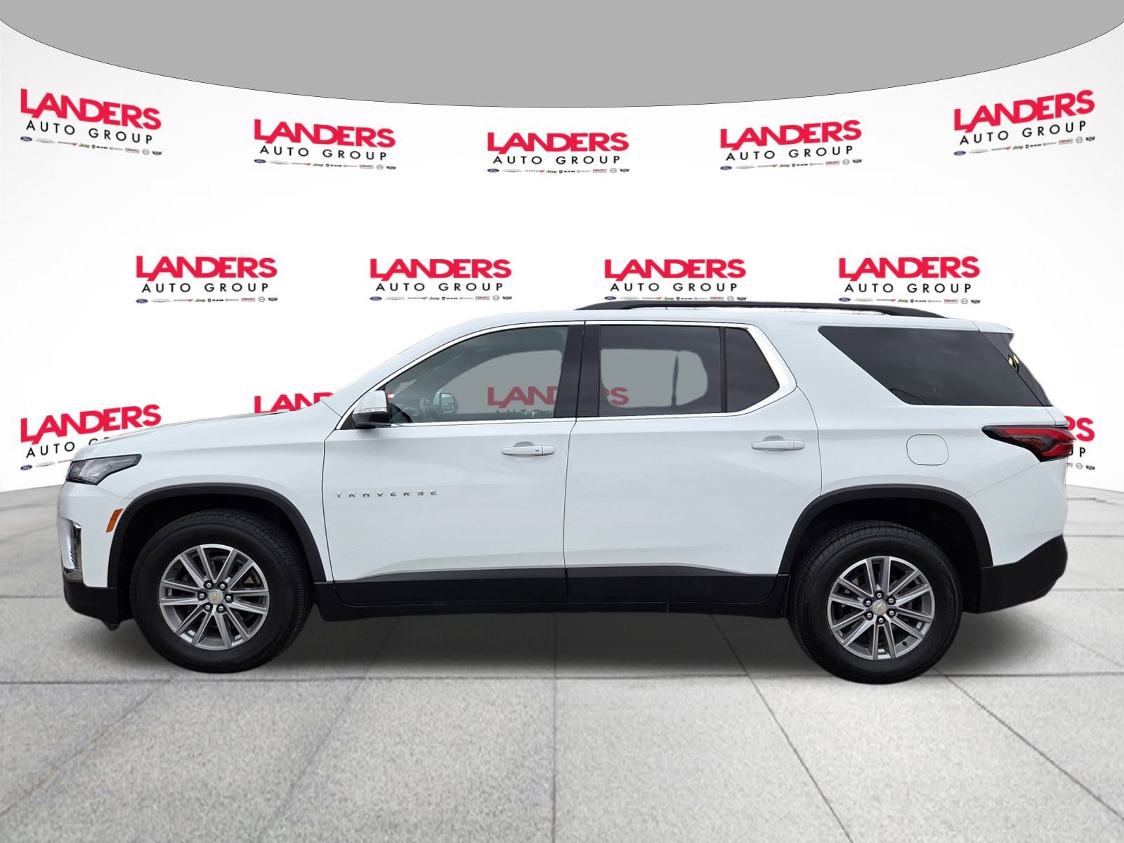 Used 2022 Chevrolet Traverse LT image 6