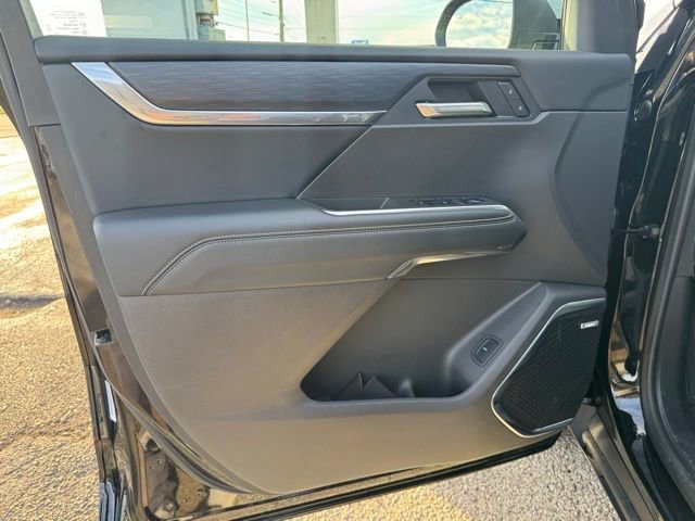 Used 2025 GMC Acadia Elevation FWD image 17