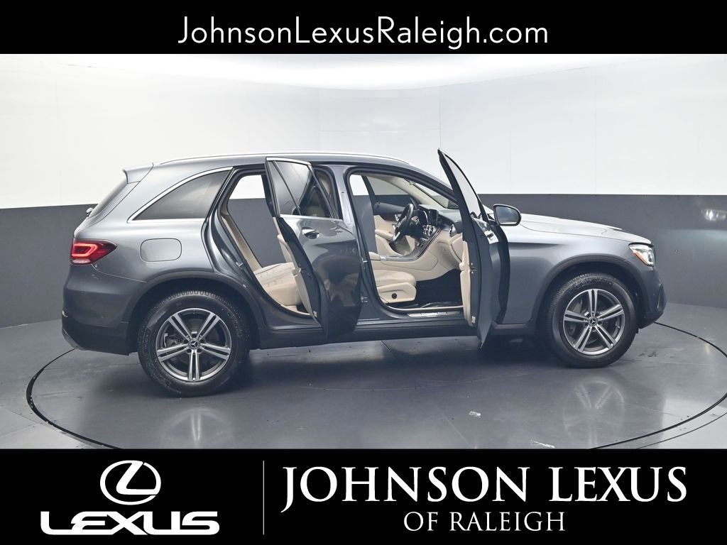 Used 2020 Mercedes-Benz GLC 300 4MATIC image 32
