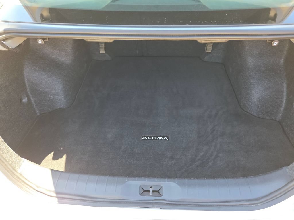 Used 2025 Nissan Altima 2.5 SV FWD image 23