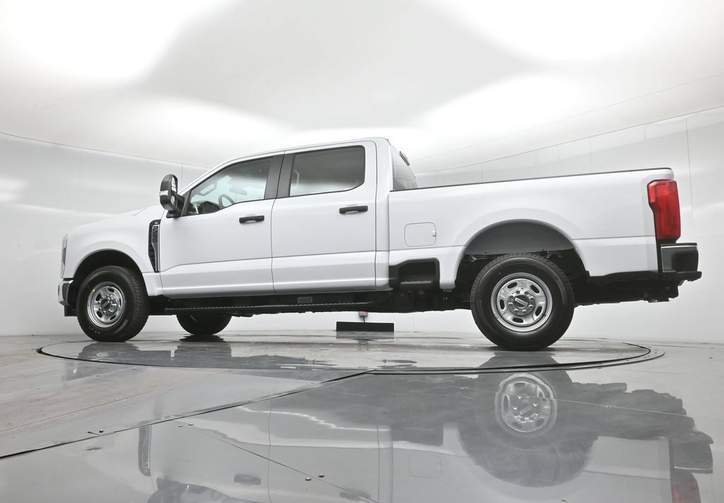 New 2026 Ford F250 XL w/ XL Chrome Package RWD image 47