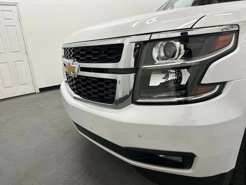 Used 2020 Chevrolet Suburban LT w/ Luxury Package RWD image 26