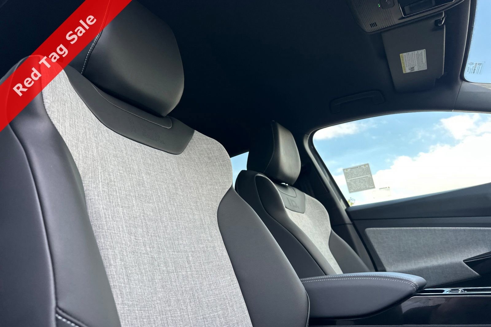 New 2025 Volkswagen ID.4 Pro image 15