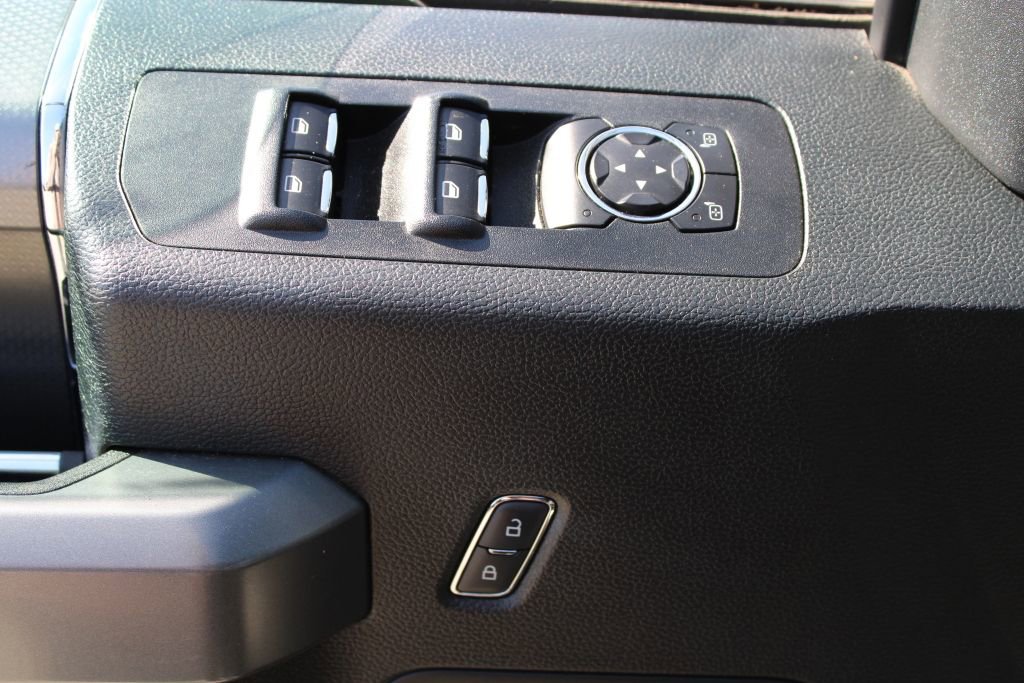 Used 2016 Ford F150 XLT w/ Equipment Group 302A Luxury AWD/4WD image 30