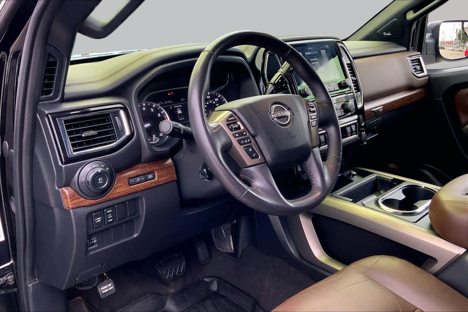 Used 2023 Nissan Titan Platinum Reserve w/ Moonroof Package AWD/4WD image 18