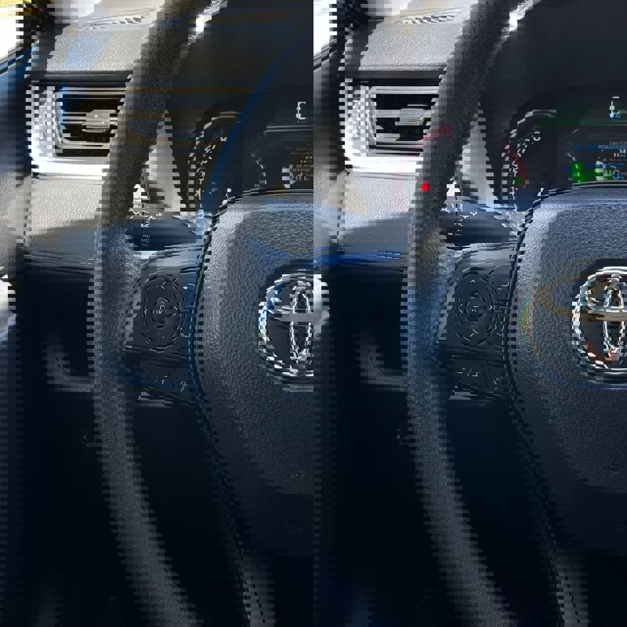 Used 2024 Toyota RAV4 XLE image 14