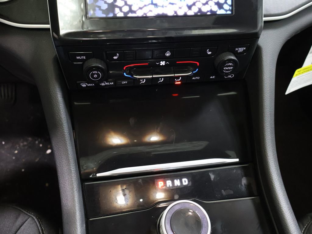 New 2026 Jeep Grand Cherokee Laredo image 22