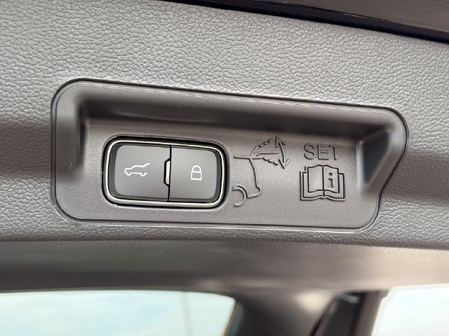 New 2027 Ford Explorer ST-Line w/ Premium Package AWD/4WD image 9