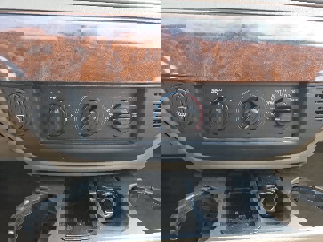 Used 2005 Mercury Grand Marquis GS image 16