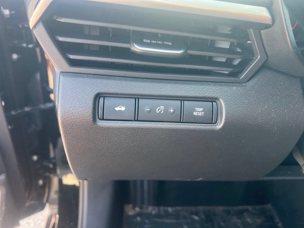 Certified 2025 Nissan Altima 2.5 S FWD image 12