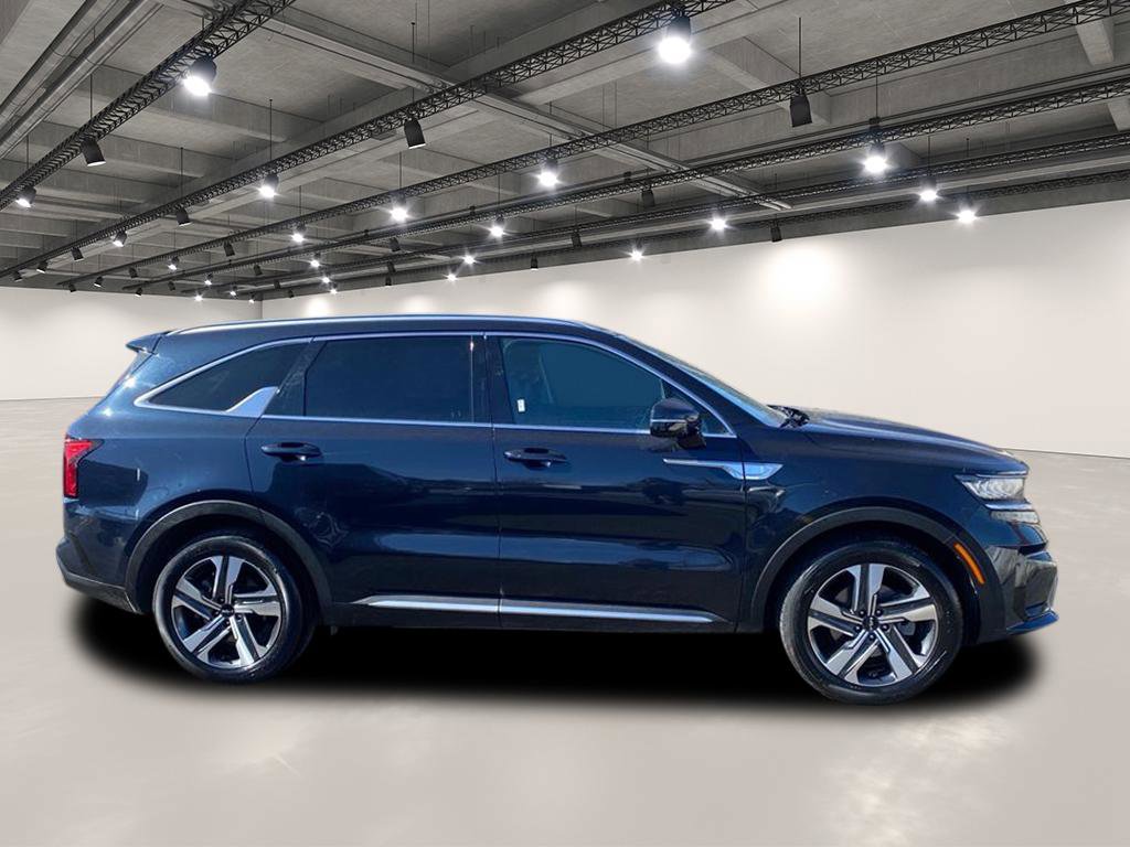 Certified 2023 Kia Sorento EX image 9