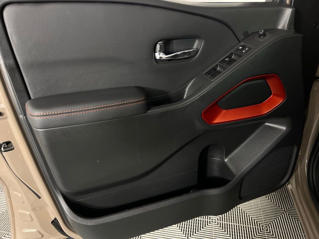 Used 2024 Nissan Frontier Pro-X w/ Technology Package image 25