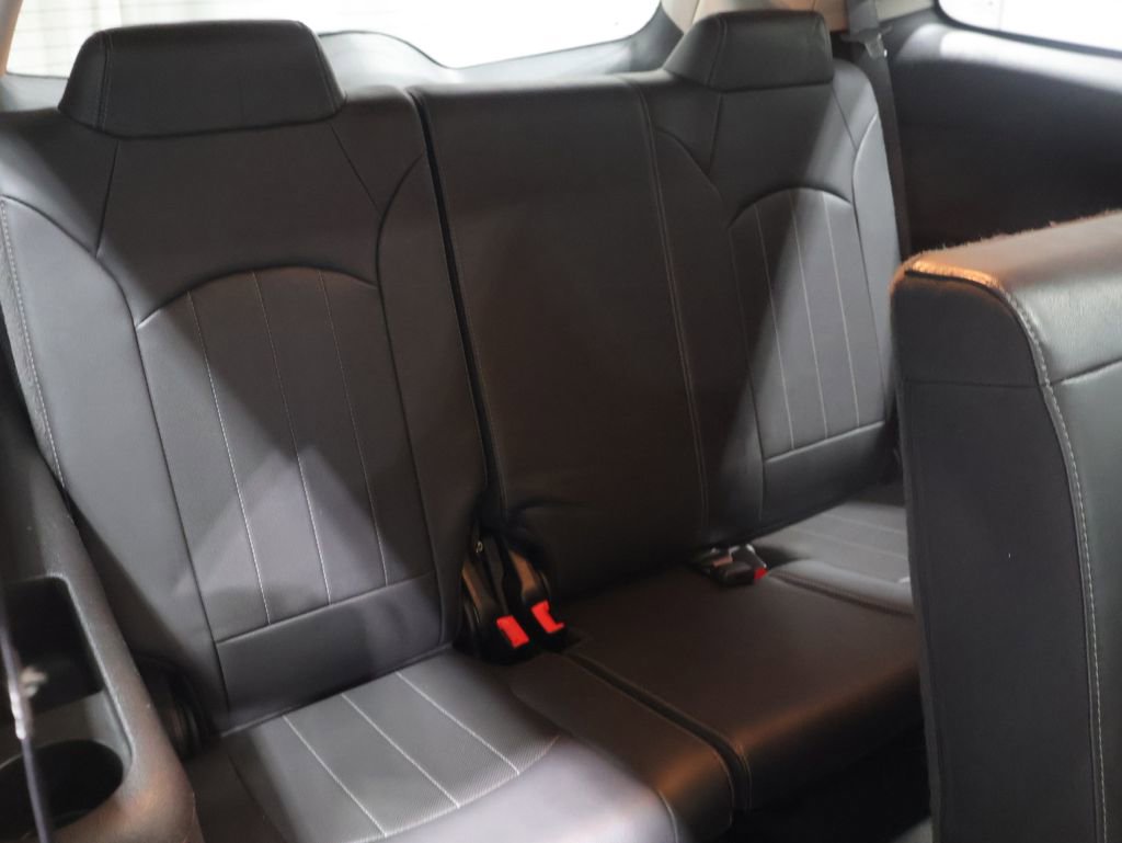 Used 2016 Buick Enclave Leather image 24