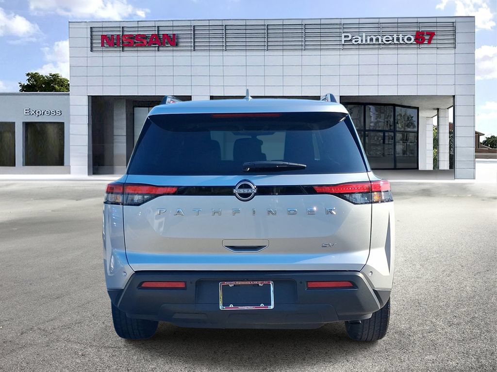Used 2024 Nissan Pathfinder SV FWD image 5
