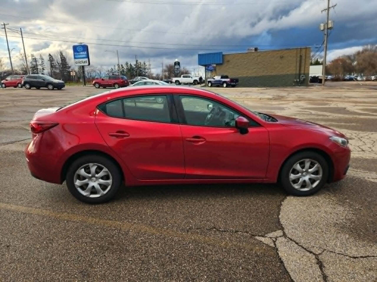 Used 2015 MAZDA MAZDA3 i Sport image 3