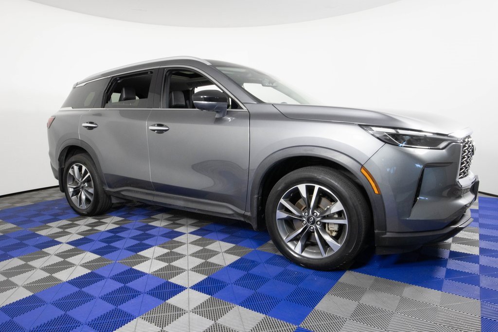 Used 2023 INFINITI QX60 Luxe w/ Cargo Package image 3