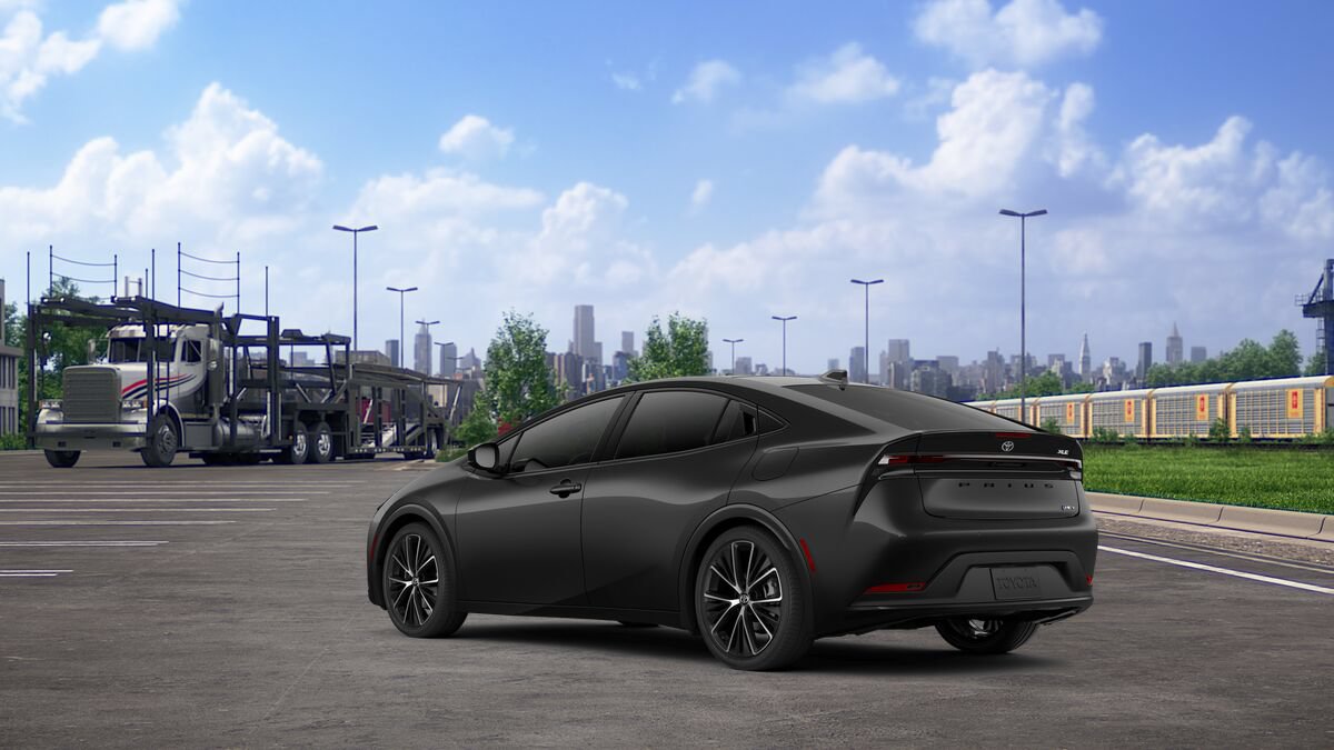 New 2026 Toyota Prius XLE FWD image 6