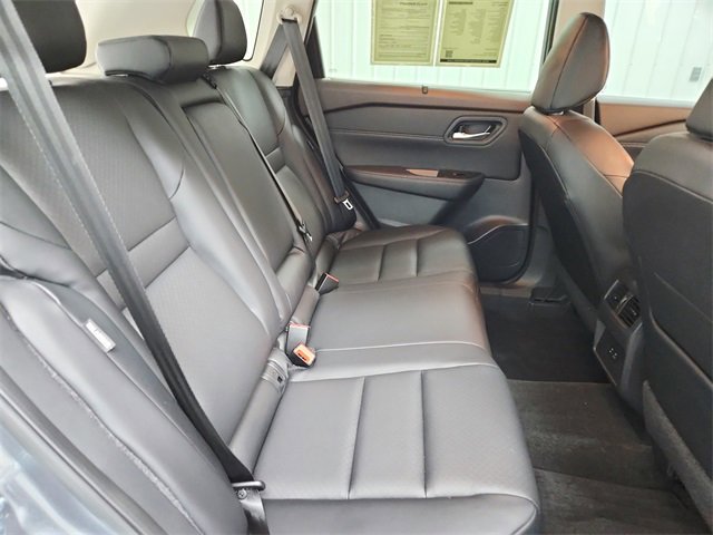 Used 2023 Nissan Rogue SV w/ SV Premium B Package image 37