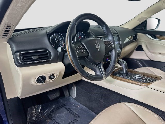 Used 2022 Maserati Levante GT AWD/4WD image 22