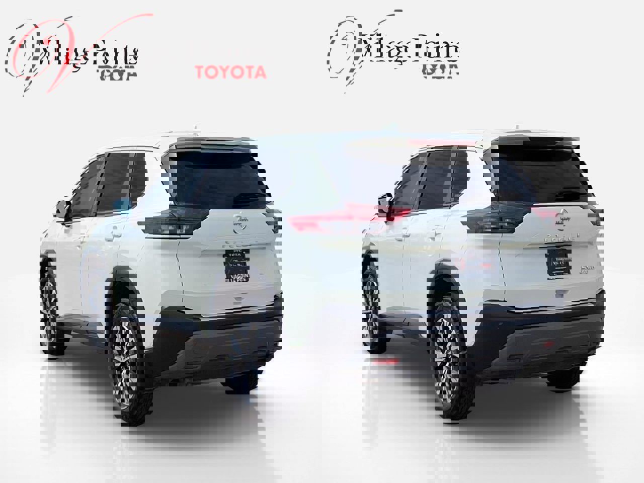 Used 2023 Nissan Rogue SV image 4