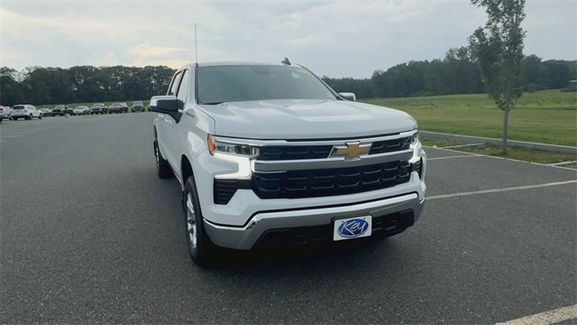 New 2026 Chevrolet Silverado 1500 LT image 3