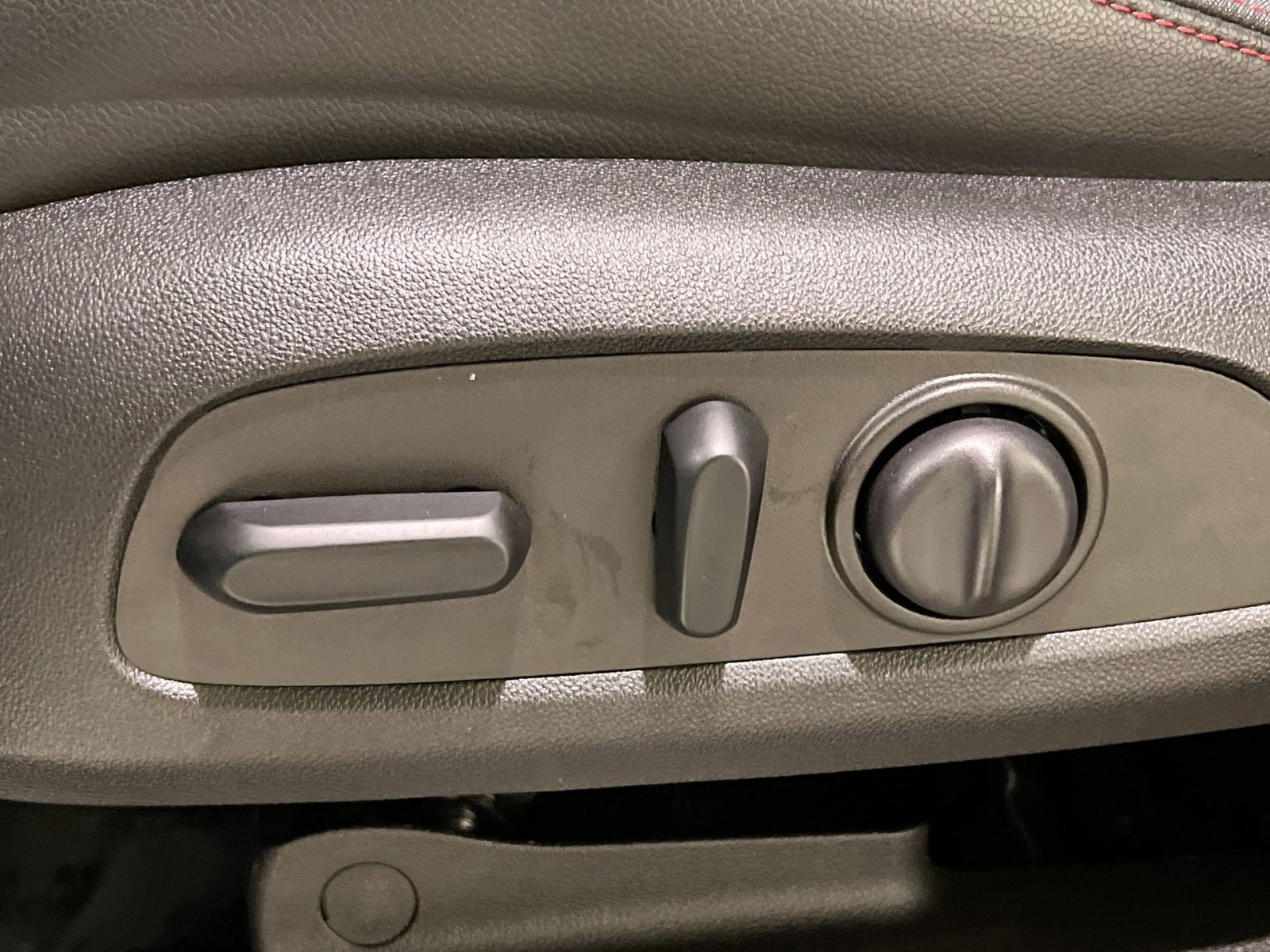 Used 2022 Chevrolet Equinox RS image 23