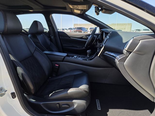 Used 2023 Nissan Maxima SR w/ Sport Mat Group image 28