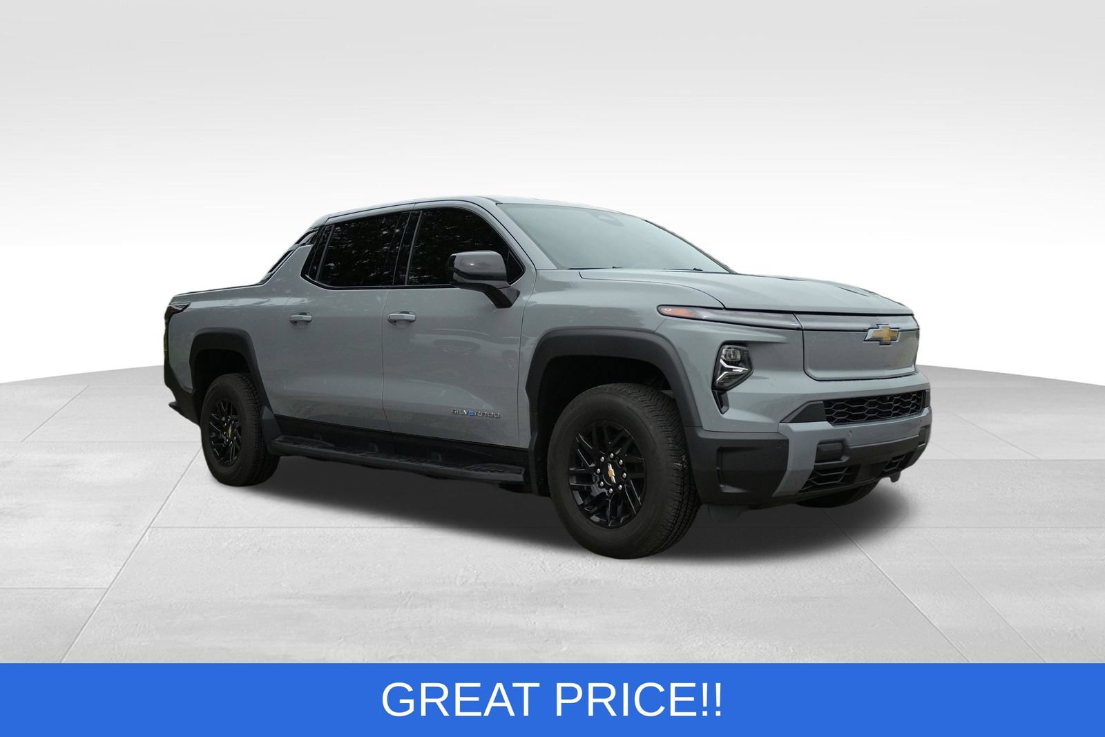 Used 2026 Chevrolet Silverado EV LT AWD/4WD image 17