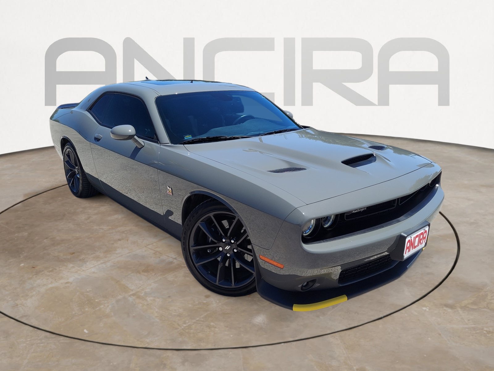Used 2019 Dodge Challenger R/T Scat Pack w/ Driver Convenience Group RWD image 4