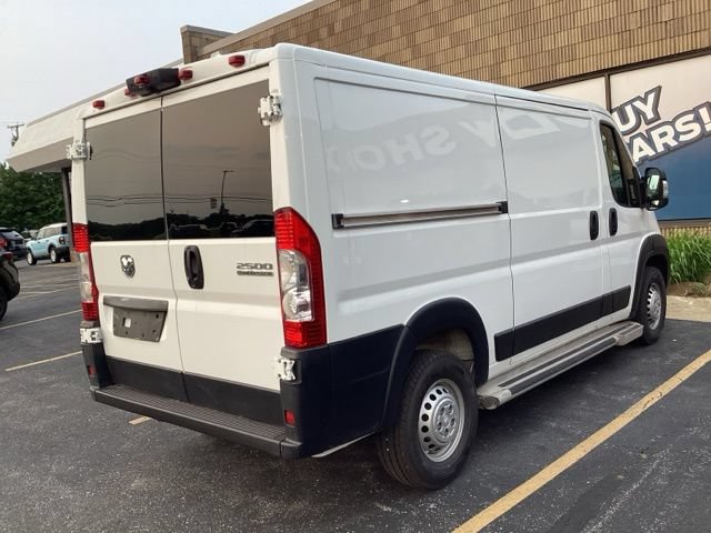 Used 2025 RAM ProMaster 2500 w/ U-Haul Equipment Group FWD image 10