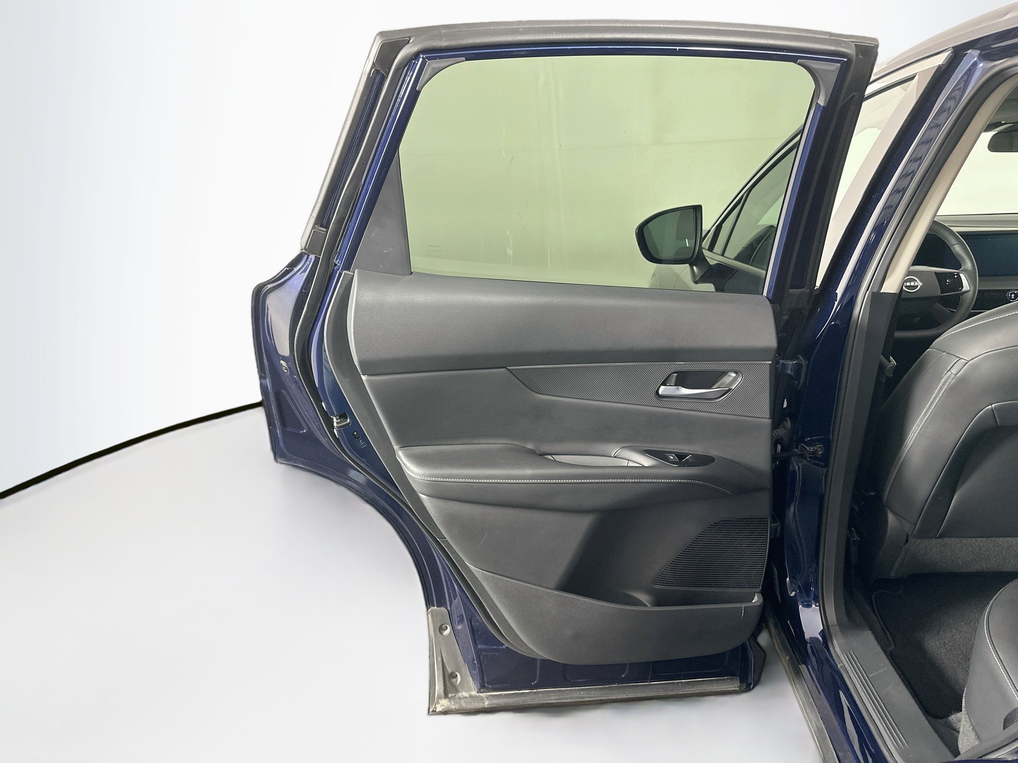 Used 2025 Nissan Murano SV AWD/4WD image 25