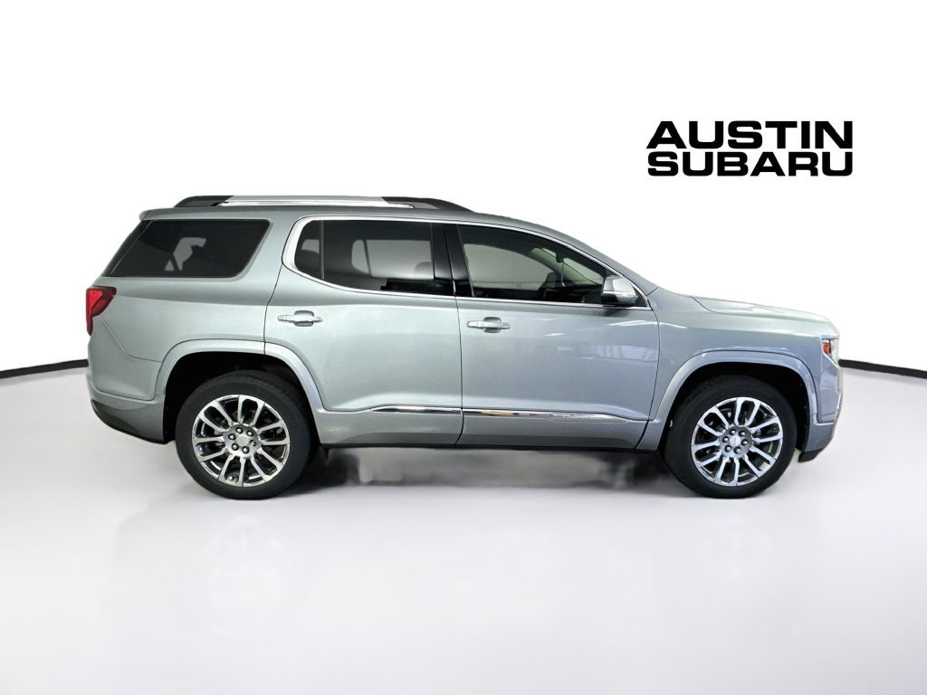 Used 2023 GMC Acadia Denali w/ Denali Ultimate Package FWD image 8