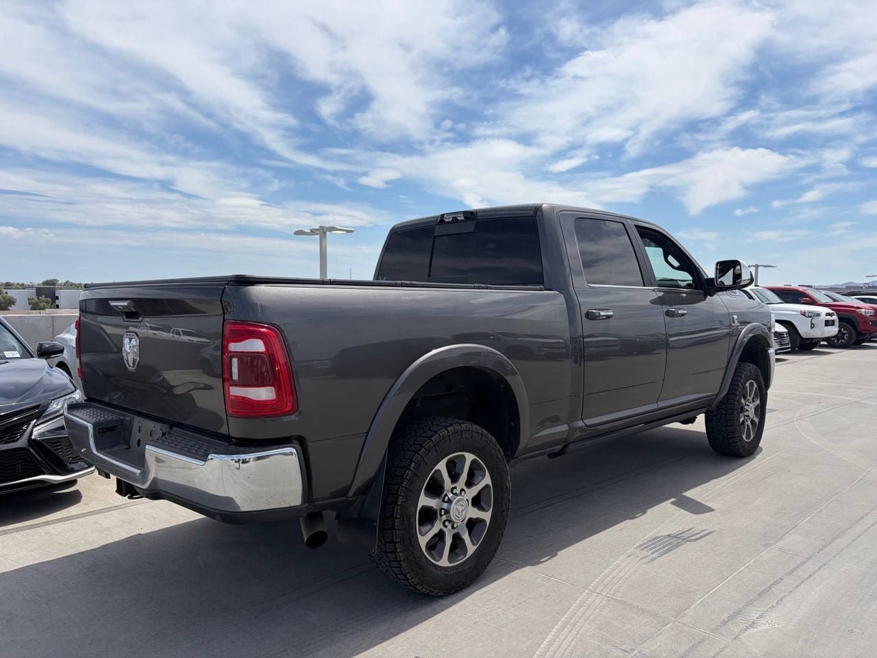 Used 2022 RAM 2500 Limited AWD/4WD image 2