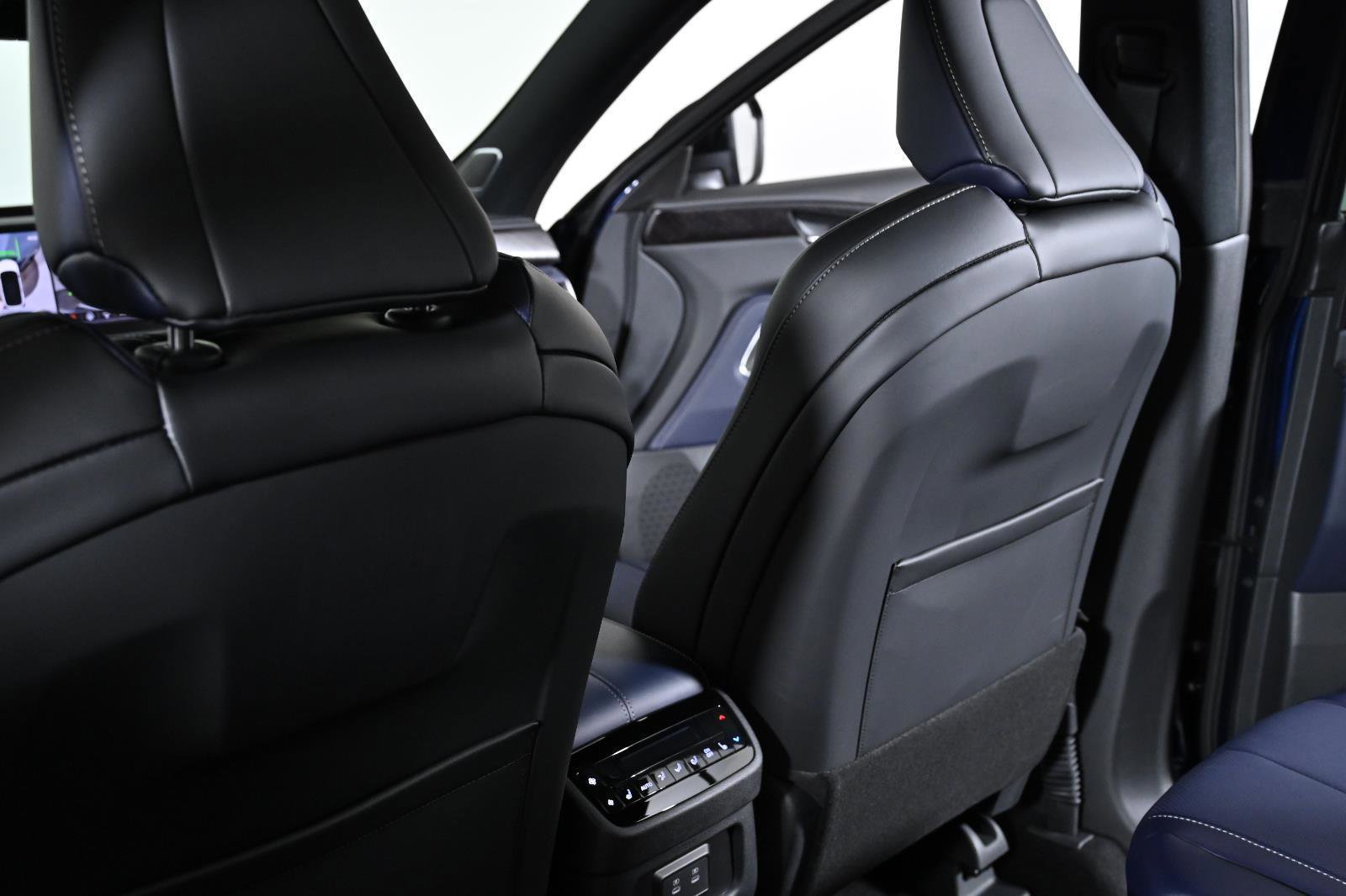 Used 2026 INFINITI QX60 Sport w/ Dark Cargo Package image 25