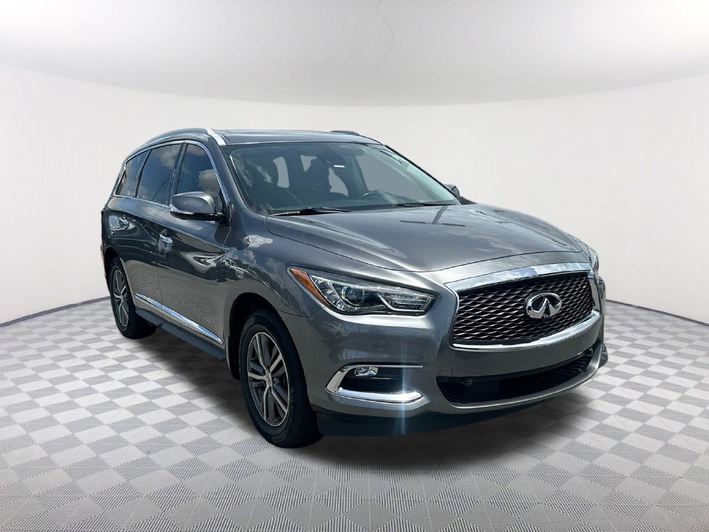 Used 2020 INFINITI QX60 Luxe w/ Essential Package FWD image 3