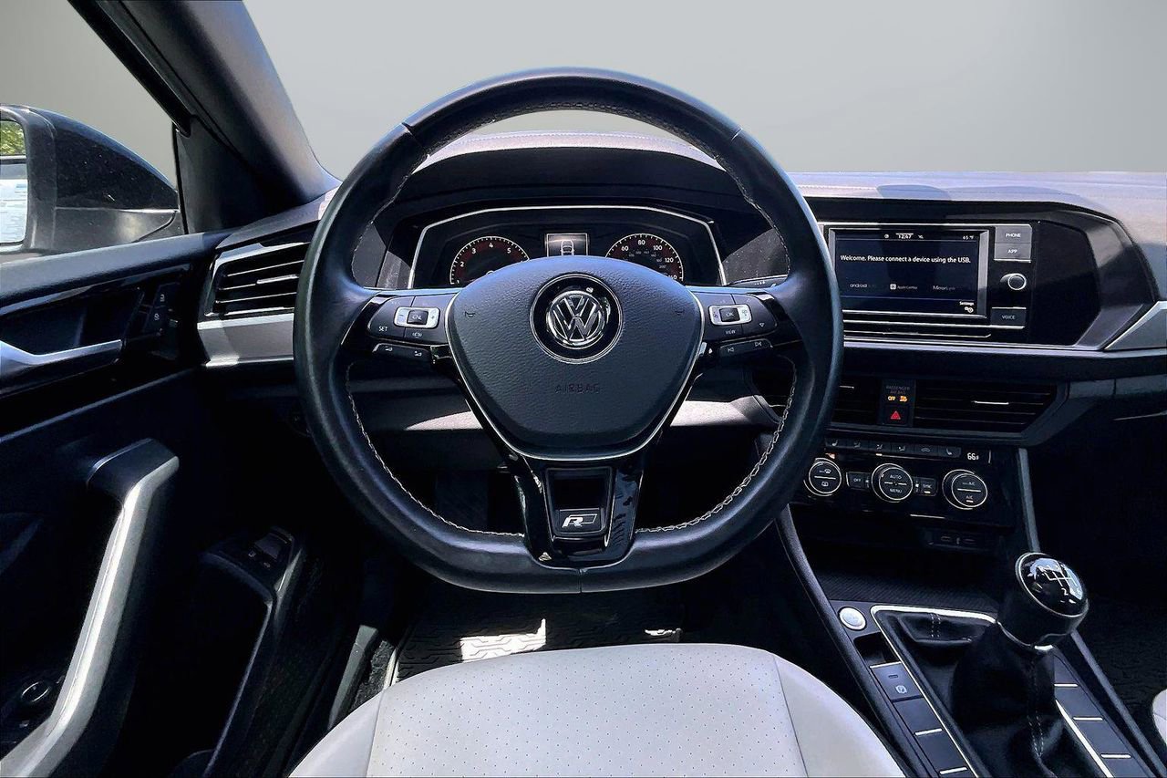 Used 2021 Volkswagen Jetta R-Line FWD image 11