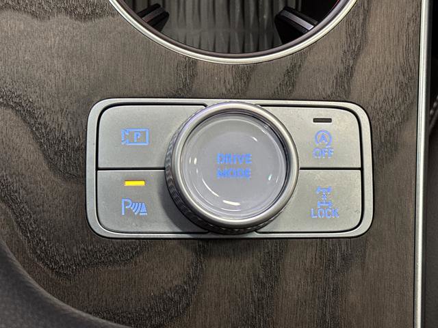 Used 2025 Genesis GV80 2.5T Advanced image 24