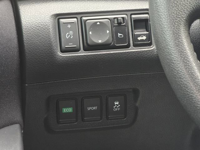 Used 2017 Nissan Sentra SV image 19