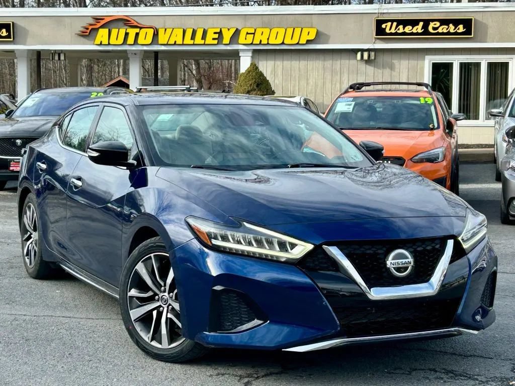 Used 2020 Nissan Maxima 3.5 SV w/ Floor Mat Group FWD image 1